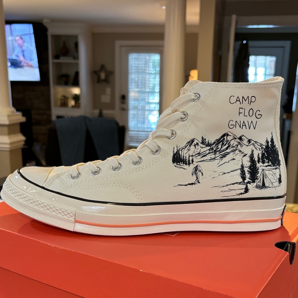 White High-Top Sneakers Camp Flog Gnaw 2025